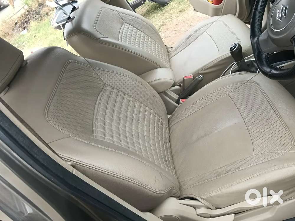 Maruti Suzuki Ertiga Zxi 24 Cng