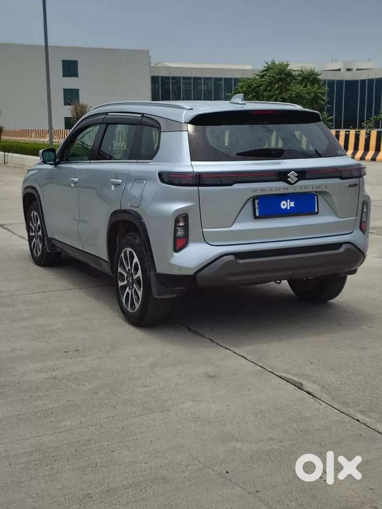 Maruti Suzuki Grand Vitara 1.5 Zeta Plus Intelligent Hybrid Ecvt, 20..