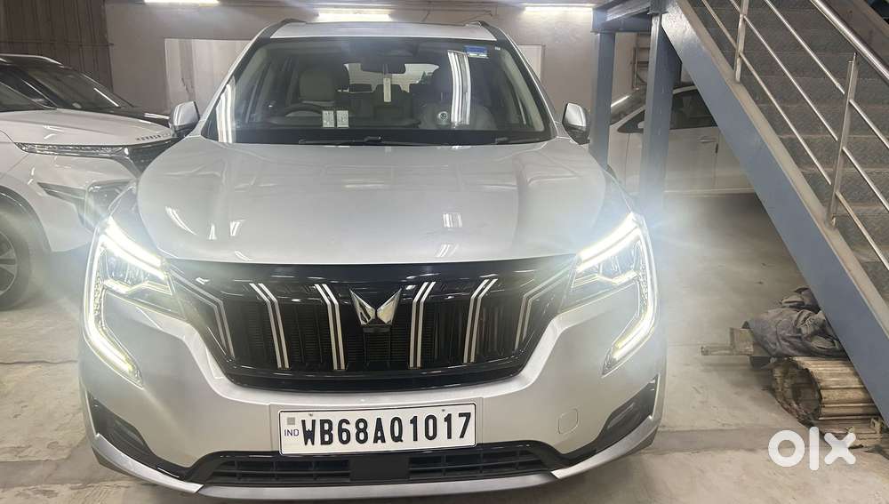 Mahindra Xuv700 2.0 Ax 7 Petrol Mt Str, 2024, Petrol