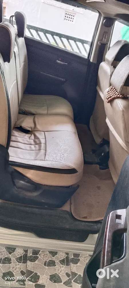 Maruti Suzuki Ertiga Vxi 2017