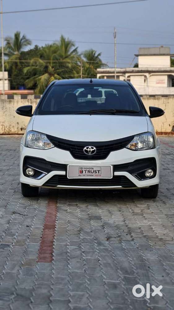 Toyota Etios Liva 1.2 Vx Dual Tone, 2019, Petrol