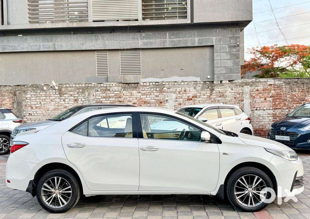 Toyota Corolla Altis 1.8 Gl, 2019, Petrol