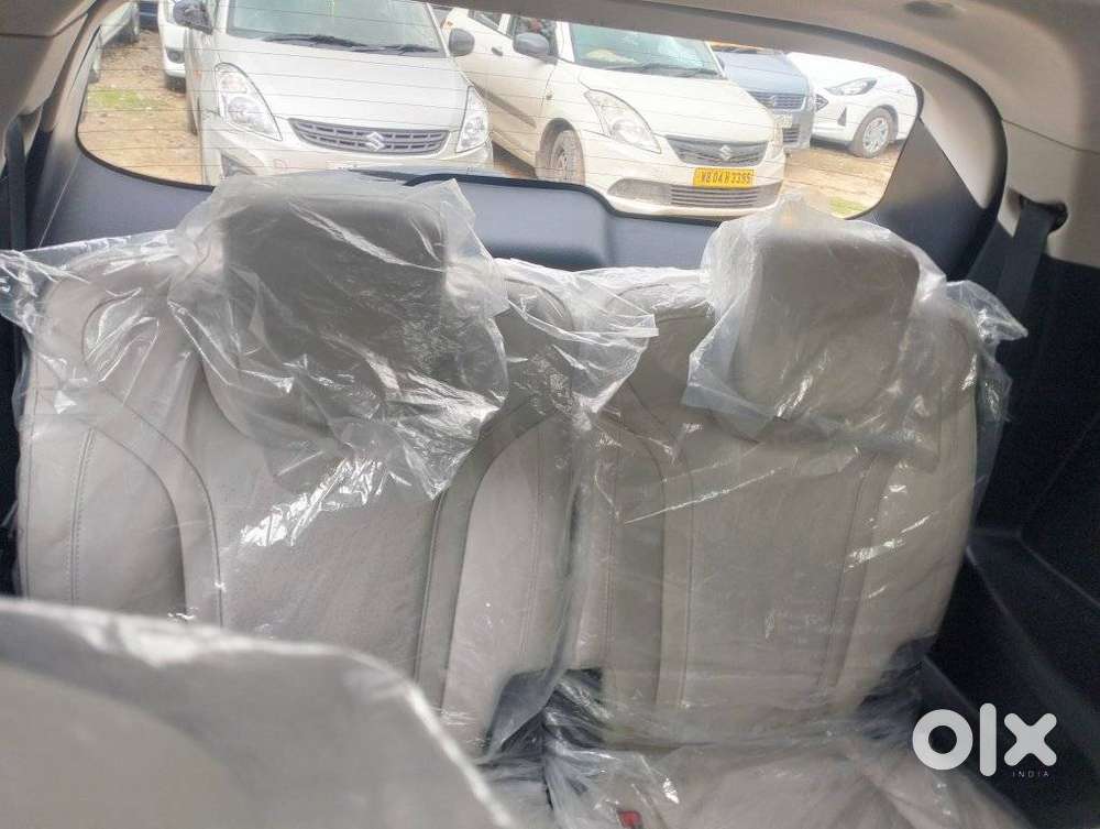 Mahindra Xuv700 2.0 Ax 7 Petrol At Luxury Pack Str, 2023, Petrol