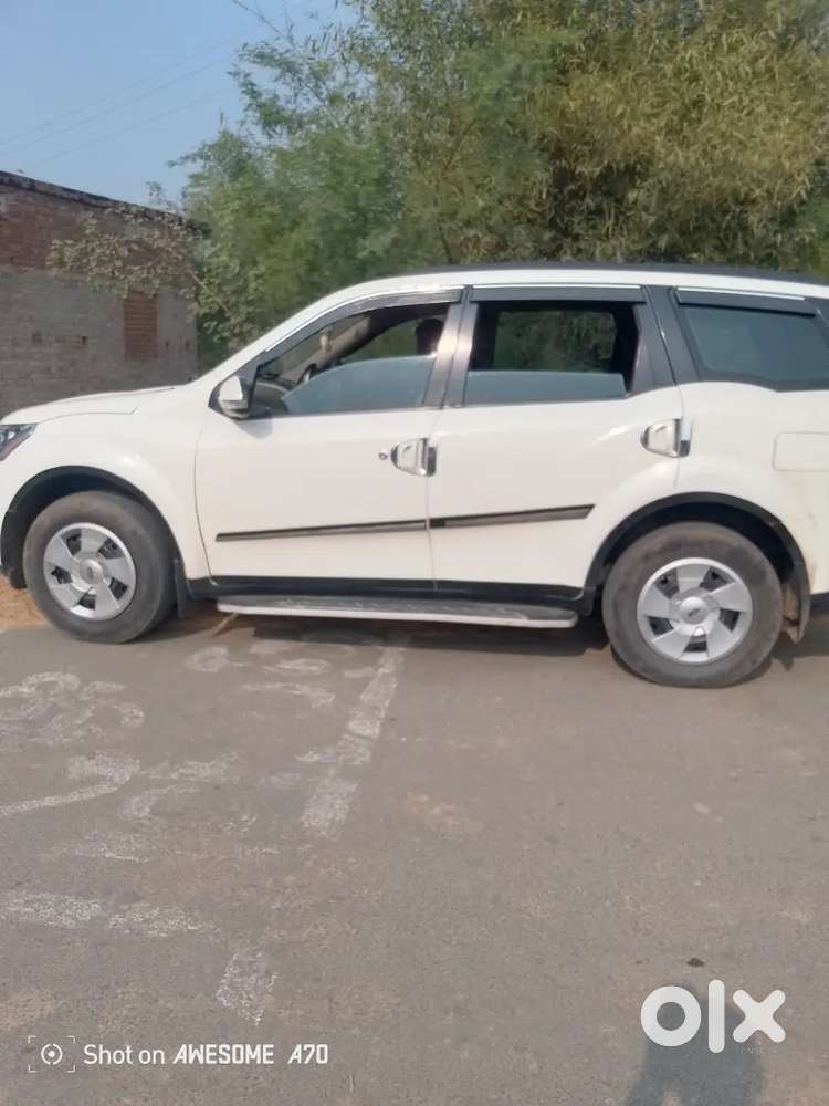 Mahindra Xuv500 Diesel 2016 Second-owner Car
