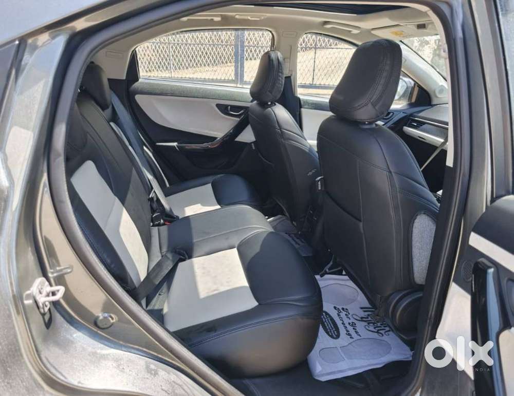 Tata Curvv Creative Plus S 1.2 Revotron Petrol 7dca, 2024, Petrol