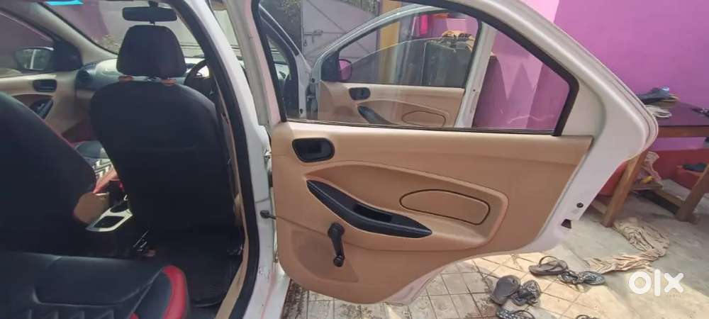 Ford Figo Aspire 2017 Diesel 120000 Km Driven