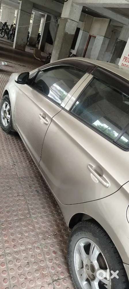 Hyundai I20 Sportz At 2011