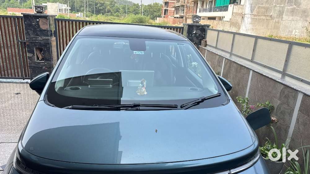 Mg Windsor Ev Essence 2025