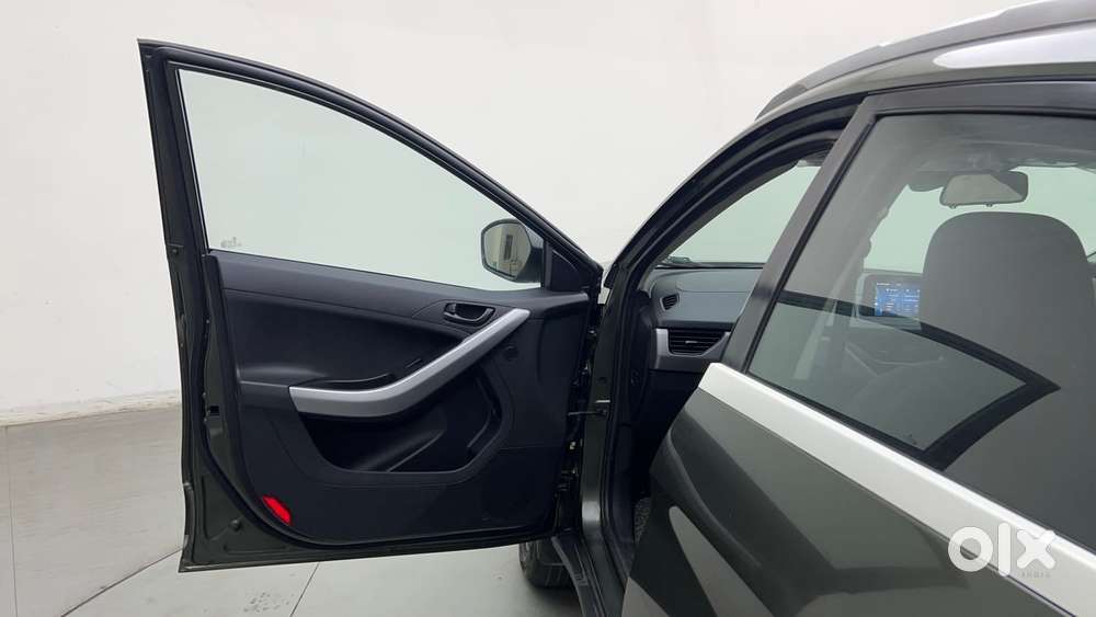 Tata Nexon 1.2 Revotron Xm Plus (s), 2023, Petrol