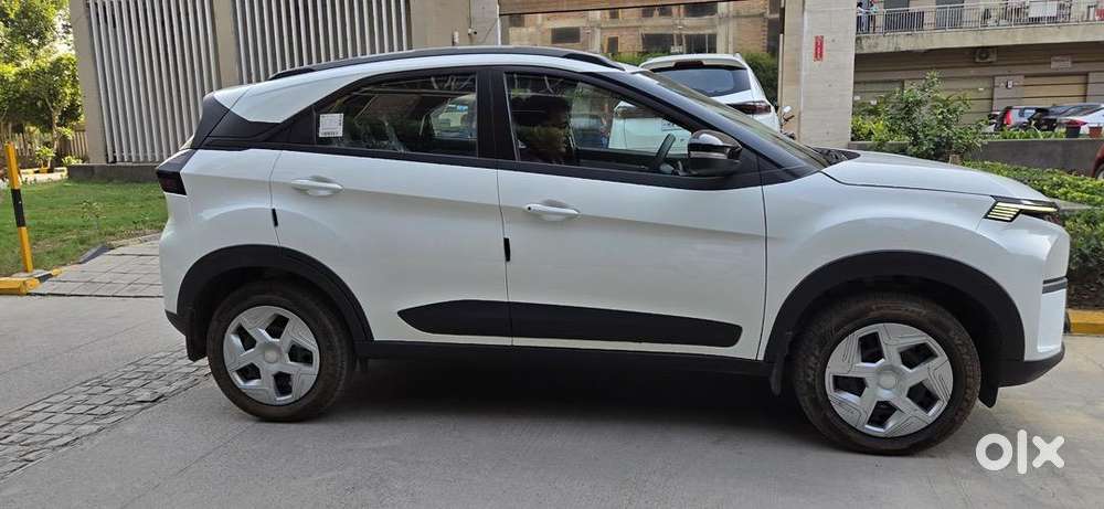 Tata Nexon Pure Plus S Cng Jan 2026