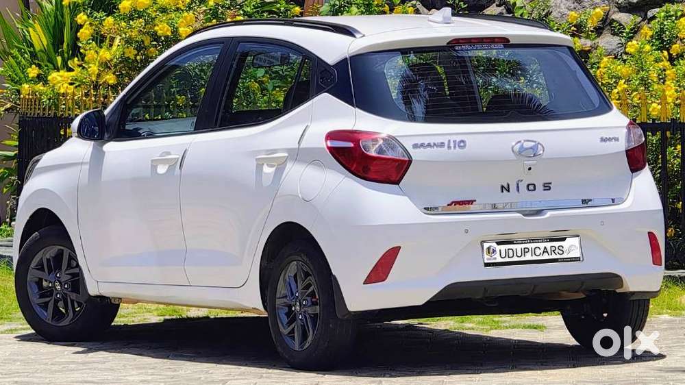 Hyundai Grand I10 Nios Amt Sportz, 2022, Petrol