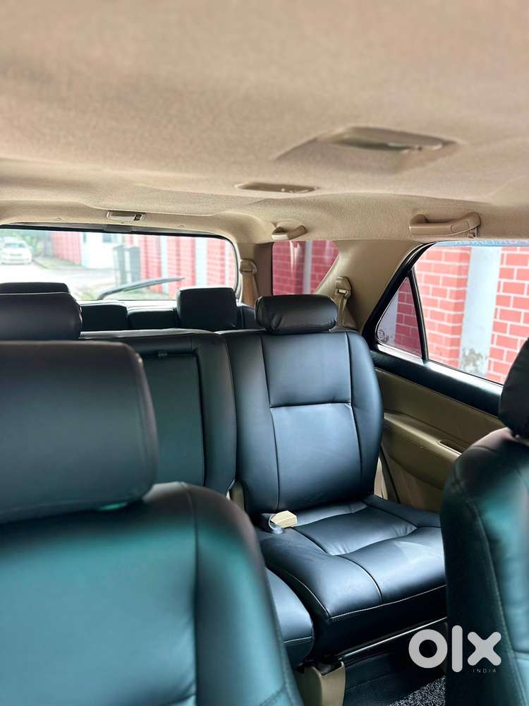 Toyota Fortuner Legender 2016 Diesel 95000 Km Driven