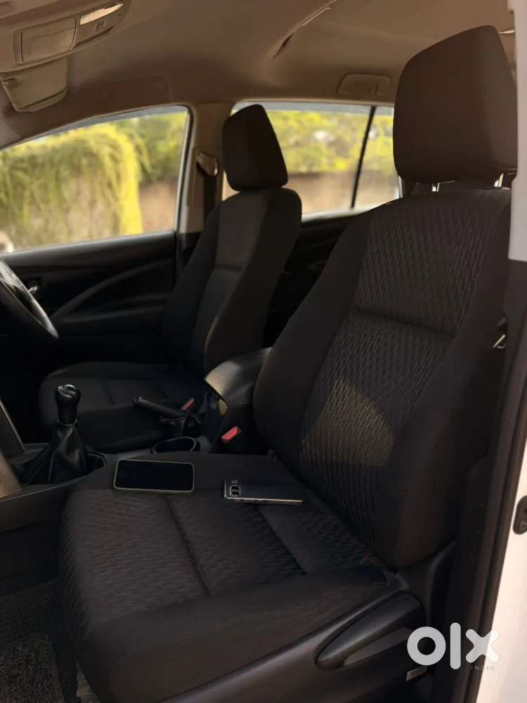 Toyota Innova Crysta [2020-ongoing] 2.4 Gx 7 Str, 2020, Diesel