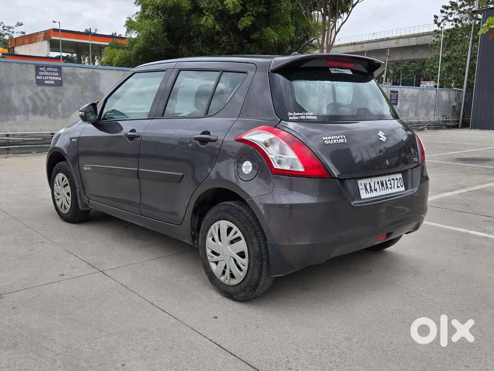 Maruti Suzuki Swift Vxi With Abs, 2016, Petrol