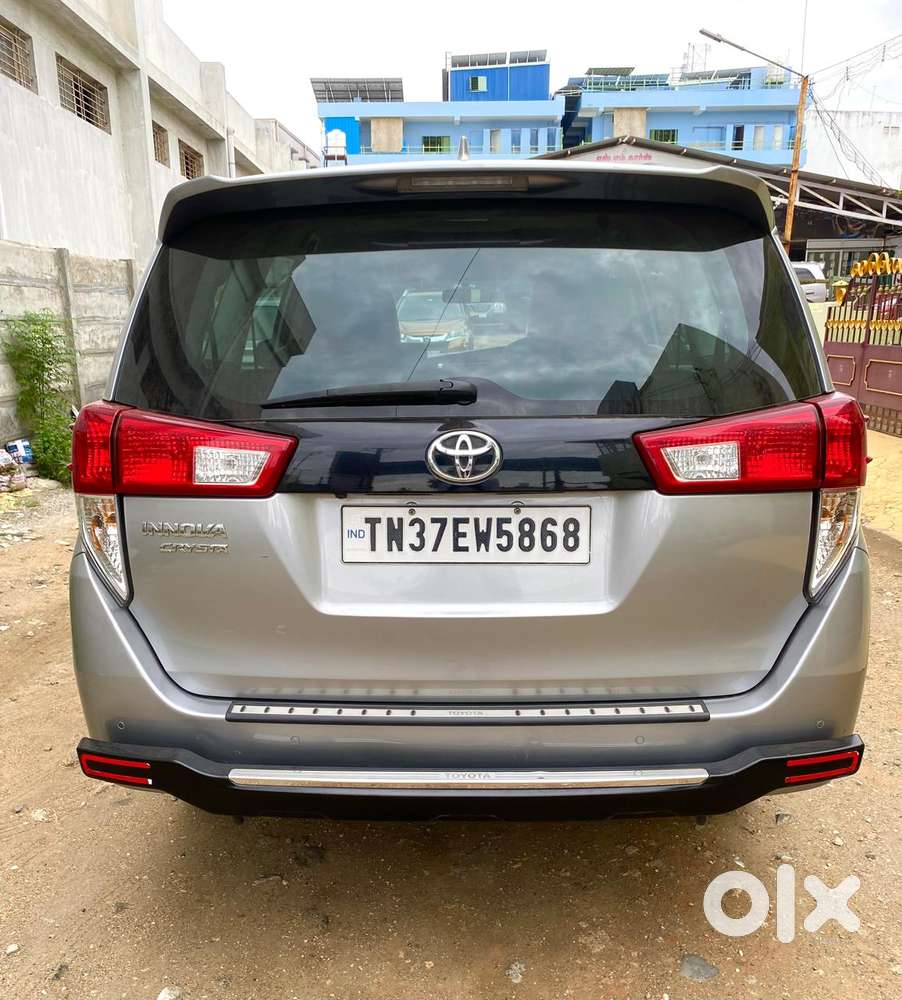 Toyota Innova Crysta 2.4 G Mt, 2023, Diesel