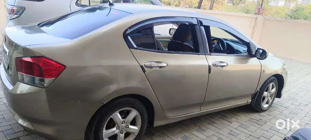 Honda City 2010 Cng & Hybrids 100000 Km Driven