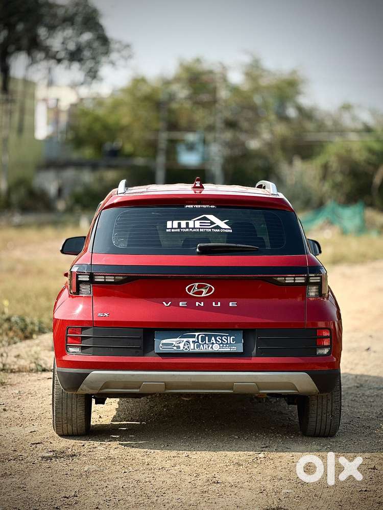 Hyundai Venue Sx Mt, 2023, Diesel