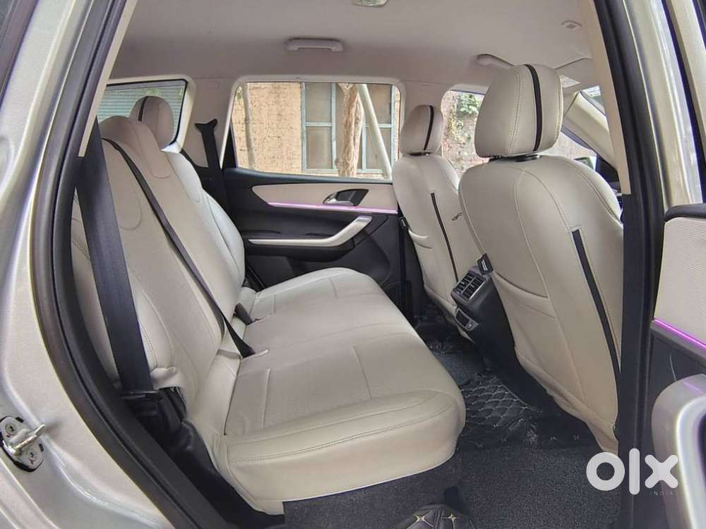 Mahindra Xuv700 2.2 Ax 3 Diesel At 5 Str, 2022, Diesel