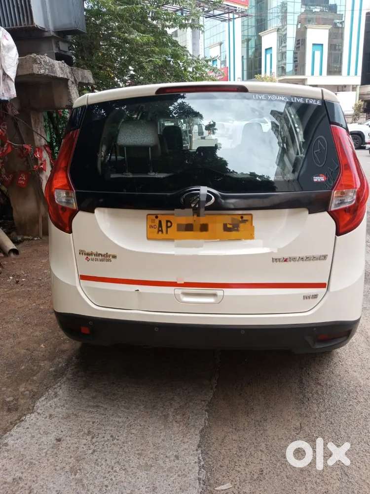 Mahindra Marazzo Diesel 2020