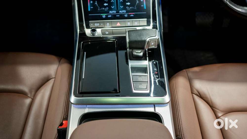 Audi Q8 Limited Edition, 2022, Petrol