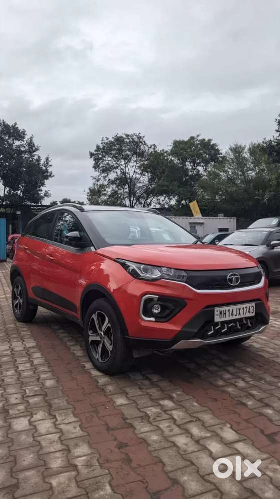Tata Nexon 1.2 Revotron Xza Plus Premium, 2022, Petrol