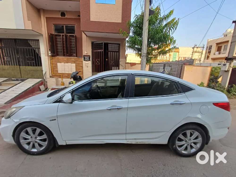 Hyundai Verna Fluidic 2011 Diesel Manual