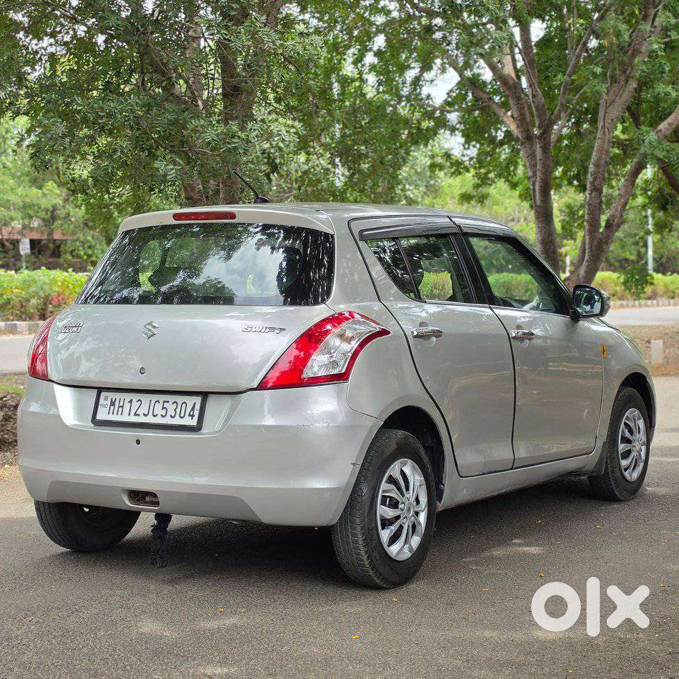 Maruti Suzuki Swift Vxi With Abs, 2012, Petrol