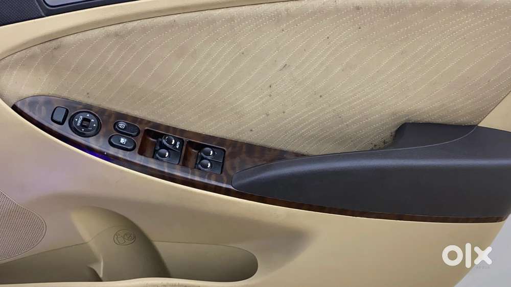 Hyundai Verna Hyundai-verna-2015-2016-1.6-crdi-s-option, 2015, Diese..