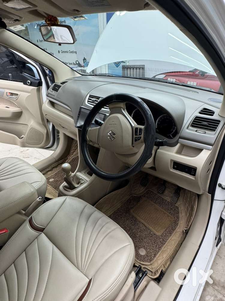 Maruti Suzuki Ertiga Zdi 2015, Driven 100000 Km Only.