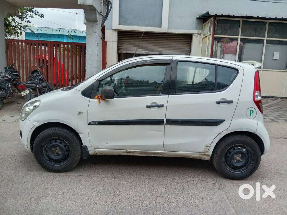 Maruti Suzuki Ritz Vxi, 2009, Petrol