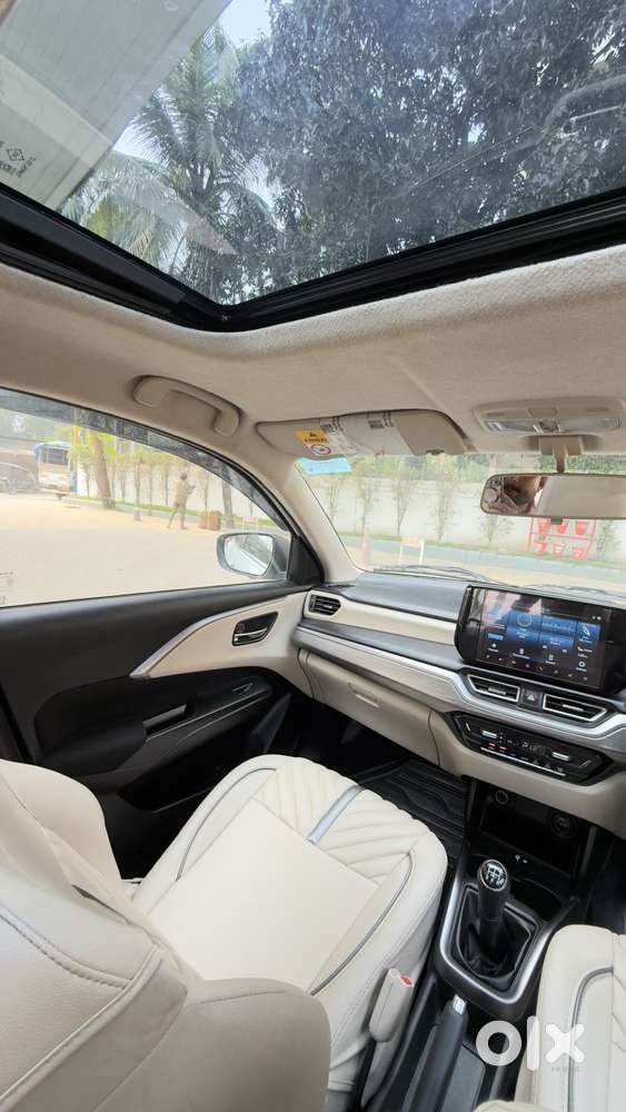 Maruti Suzuki Swift Dzire Zxi + Mt, 2025, Petrol