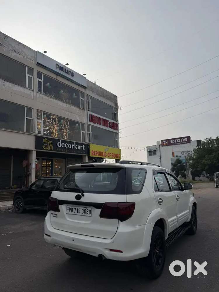 Toyota Fortuner 2013 Diesel At 126000 Km Driven