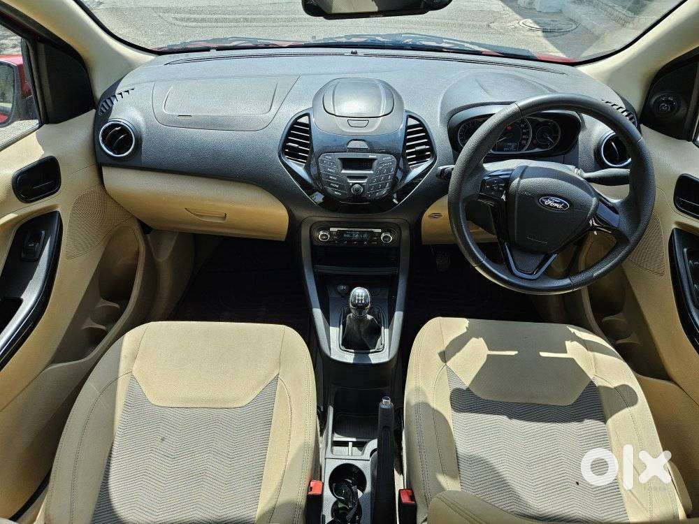 Ford Figo Aspire Titanium Blu, 2015, Petrol
