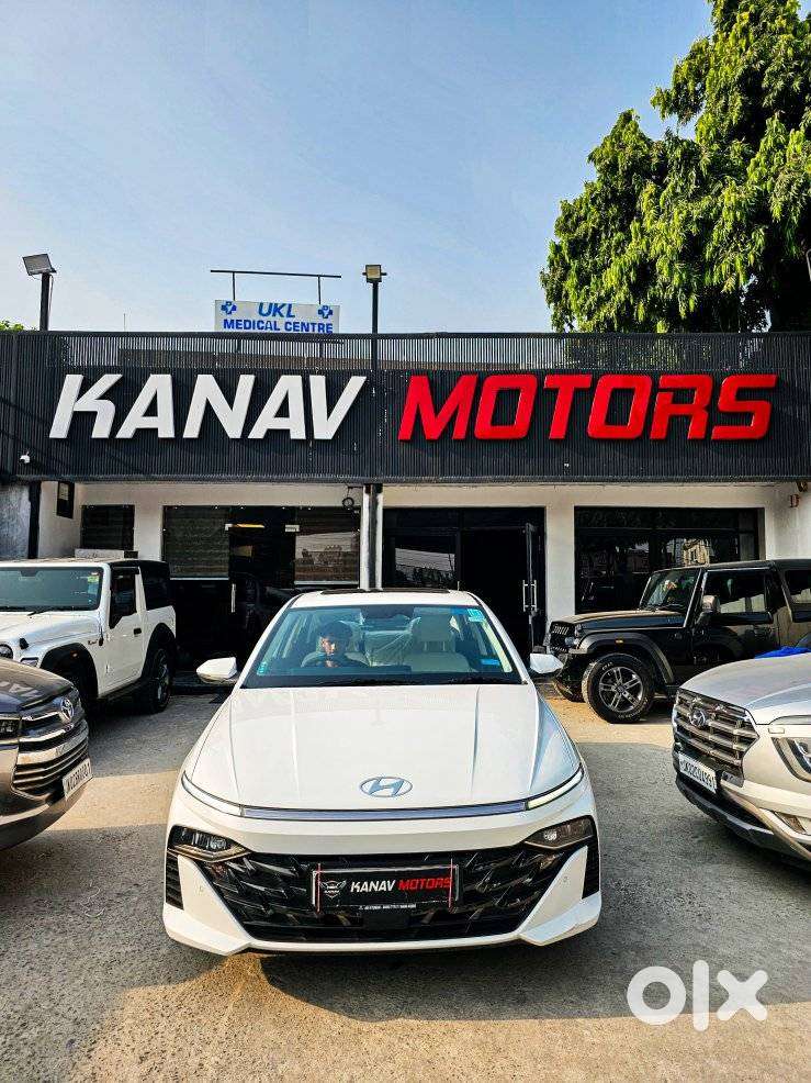 Hyundai Verna 1.5 Sx (o) Vtvt Ivt, 2023, Petrol