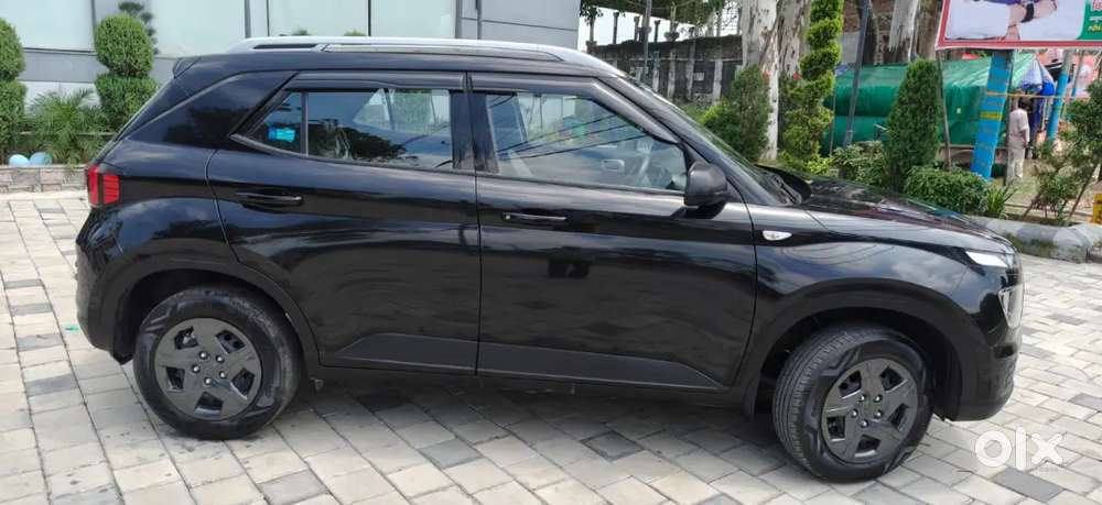 Hyundai Venue Kappa 2025 Mt 1.2 Petrol With Sanroof