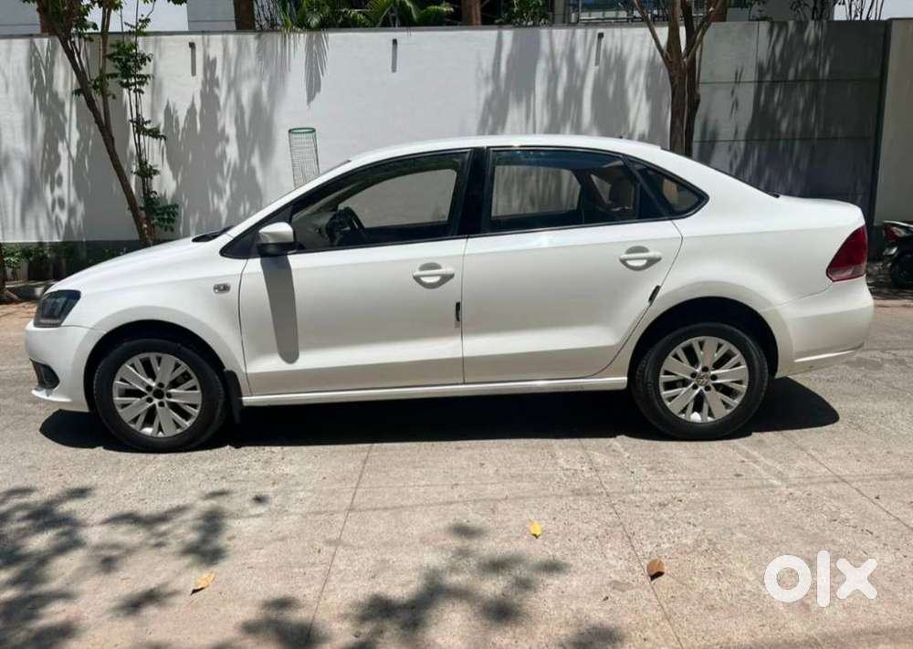 Volkswagen Vento 2010-2013 Petrol Highline At, 2015, Petrol