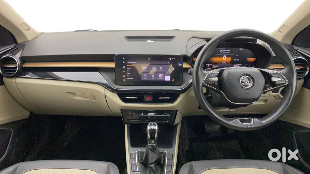 Skoda Slavia 1.0 Tsi Style At, 2024, Petrol