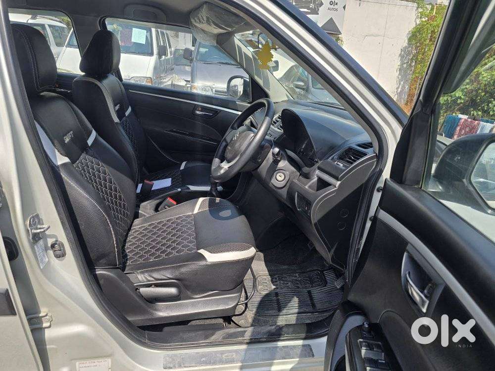 Maruti Suzuki Swift Vxi + Manual, 2017, Petrol