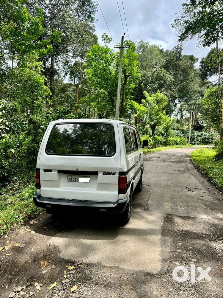 Maruti Suzuki Omni 2013