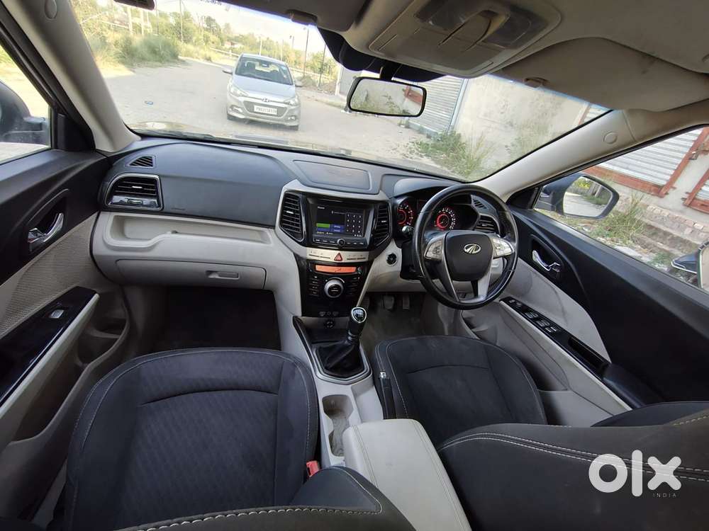 Mahindra Xuv300 W8, 2022, Petrol