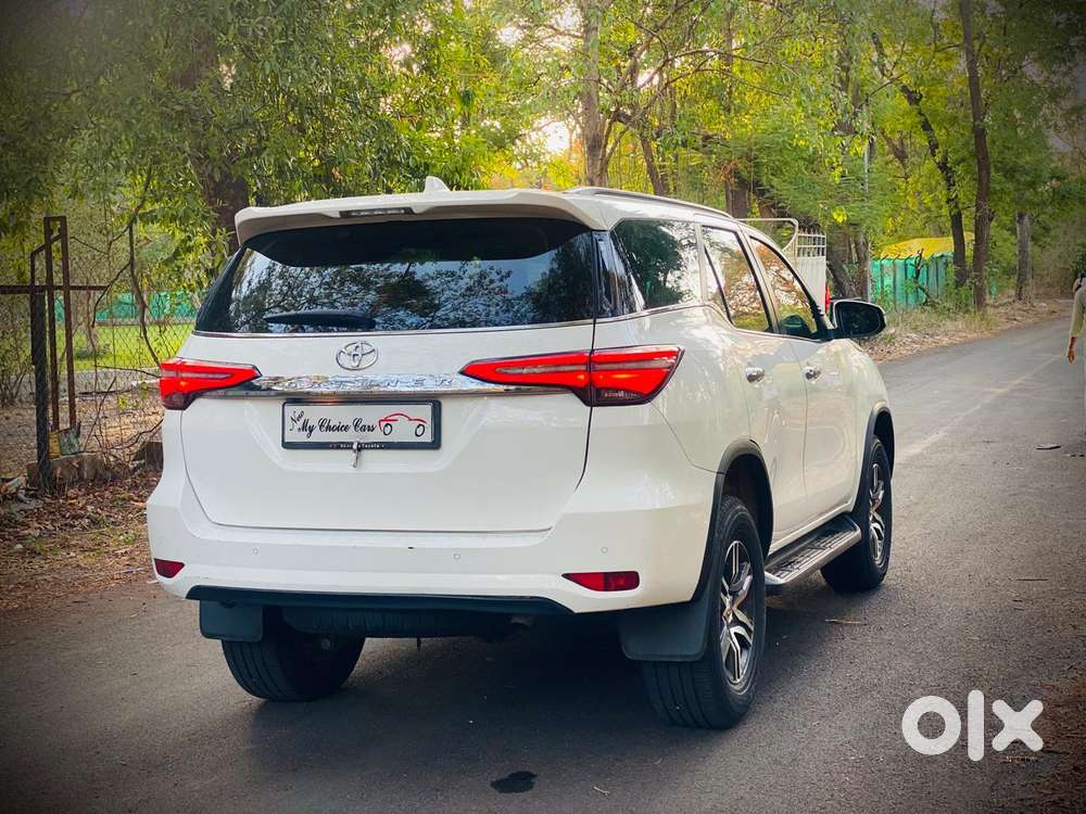 Toyota Fortuner [2021-ongoing] 2.8 2wd Diesel At, 2024, Diesel