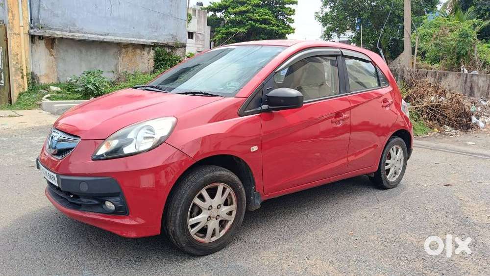 Honda Brio V Mt, 2013, Petrol