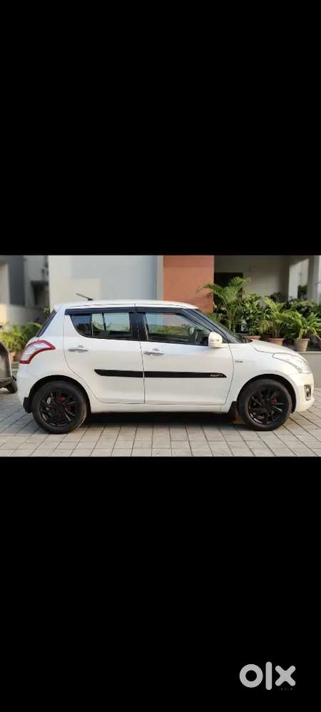 Maruti Suzuki Swift 2013 Diesel 85000 Km Driven