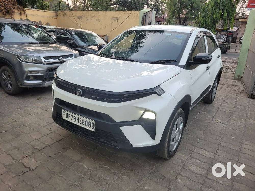 Tata Nexon, 2024, Petrol