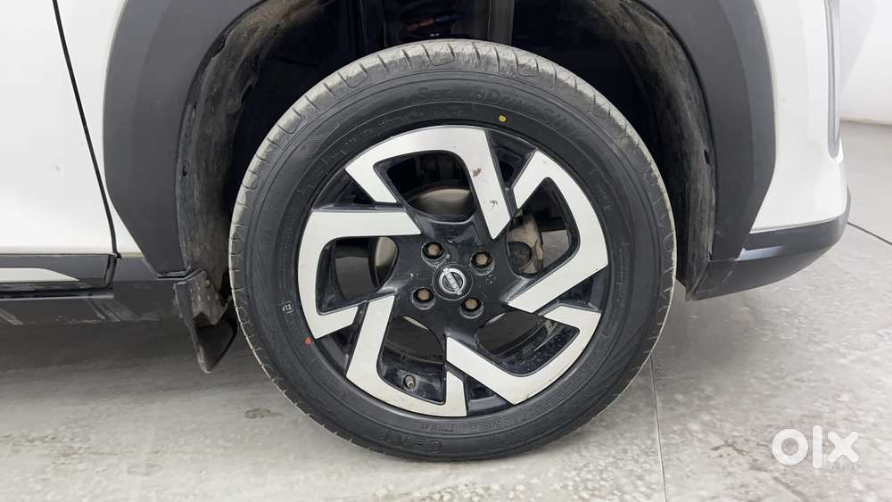 Nissan Magnite 1.0 Xv Premium Turbo (o), 2022, Petrol