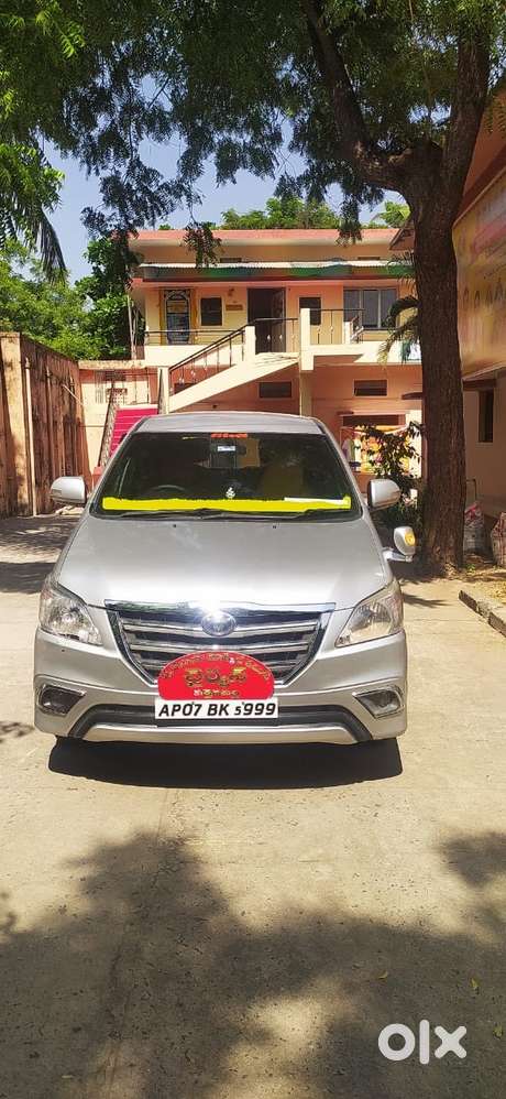 Toyota Innova 2012 Diesel Well Maintained