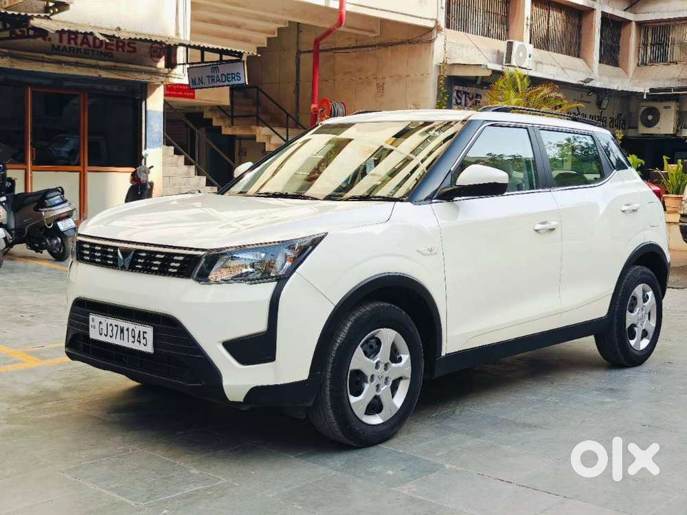 Mahindra Xuv300 W6, 2023, Petrol