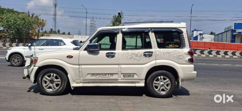 Mahindra Scorpio 2009-2014 Vlx 2wd Abs At Bsiii, 2013, Diesel