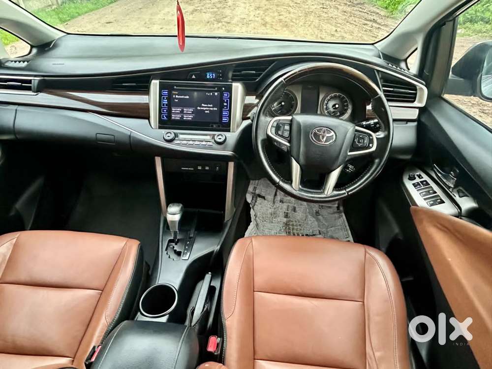 Toyota Innova Crysta 2.8z Automatic, 2017, Diesel