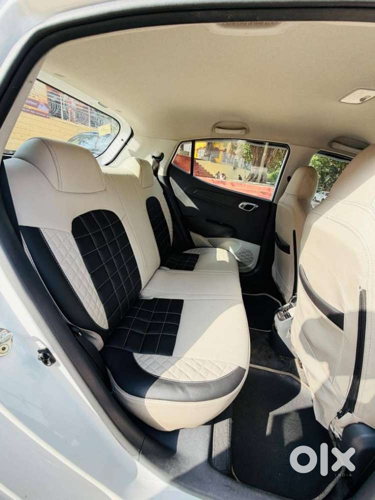 Hyundai Grand I10 Nios Sportz Mt Dual Tone, 2022, Petrol